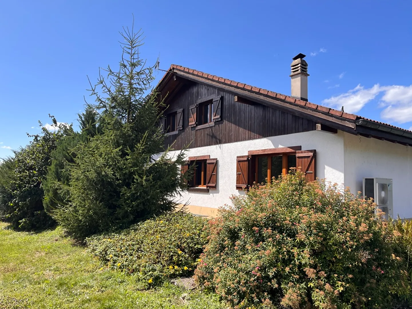 Familienhaus mit 5½ Zimmern - Foto 1 von 13