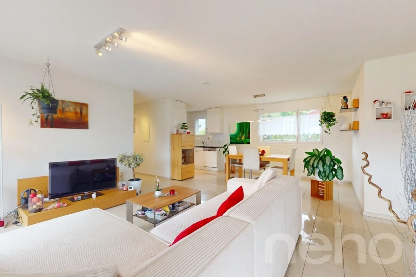 Votre nouveau chez-vous avec un grand balcon et une vue dégagée - Photo 4 sur 13