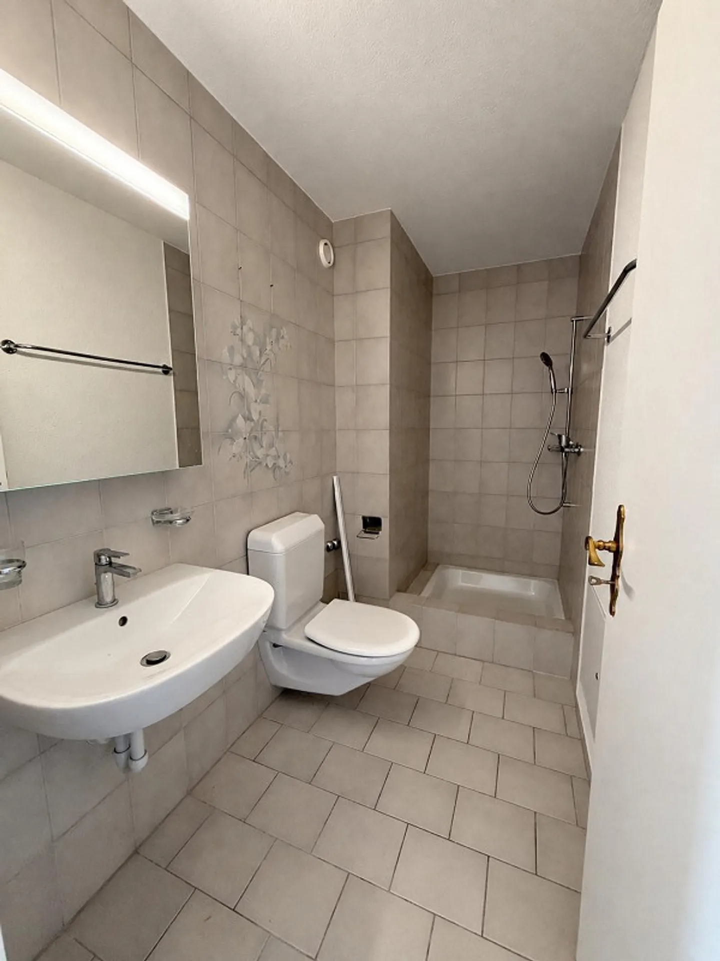 Geräumige Wohnung mit Seesicht - Foto 5 von 13