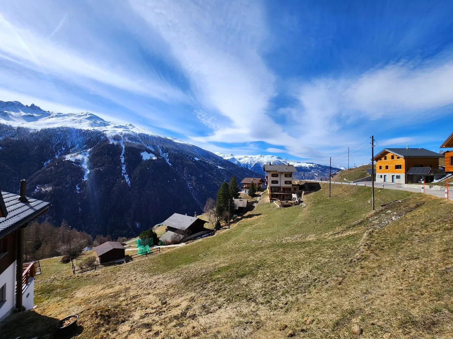 Magnifique terrain avec vue et soleil à Eison (St-Martin VS) Val d'Hérens - Photo 2 sur 6
