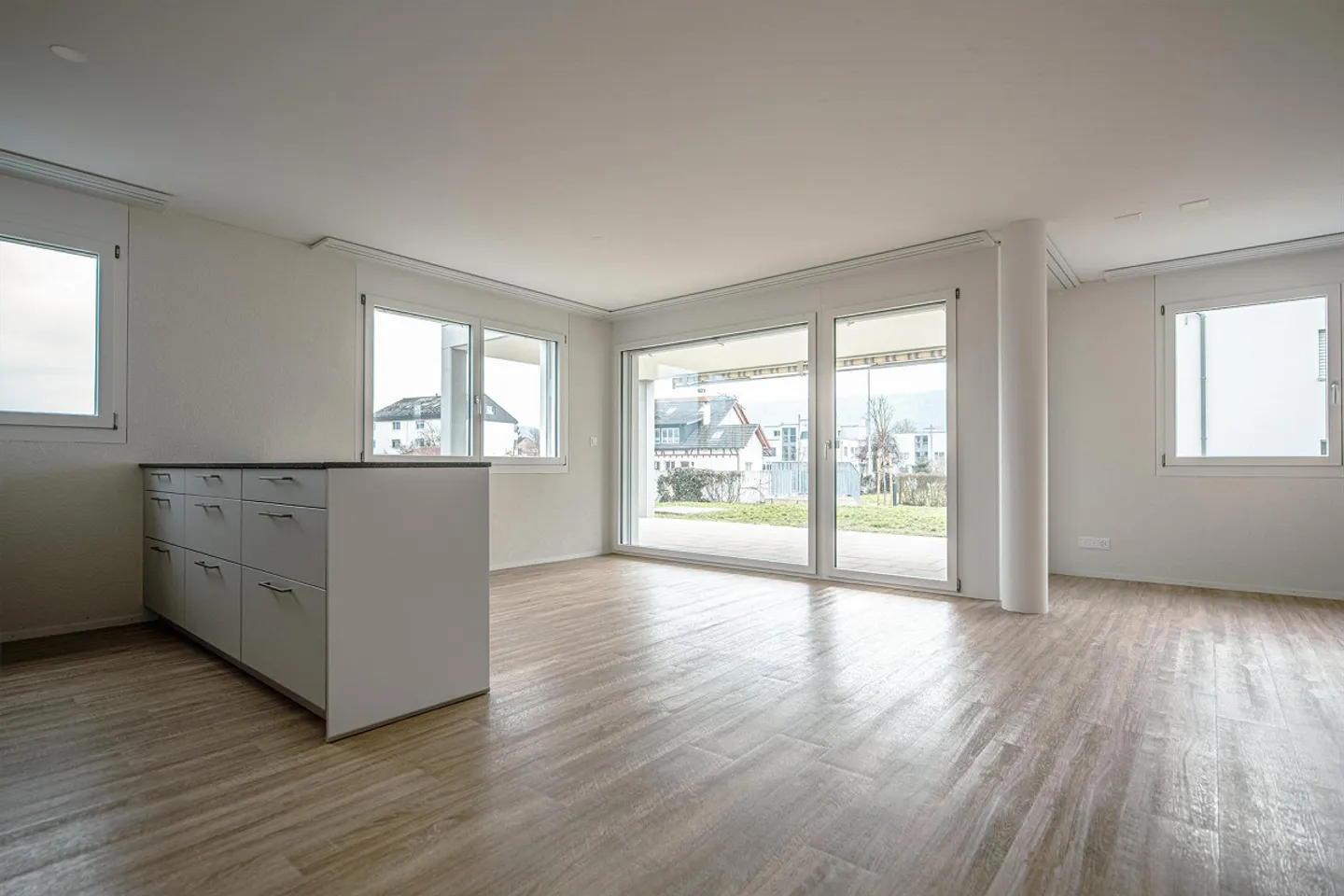 Appartamento moderno con grande terrazza a Neunkirch - Foto 3 di 11