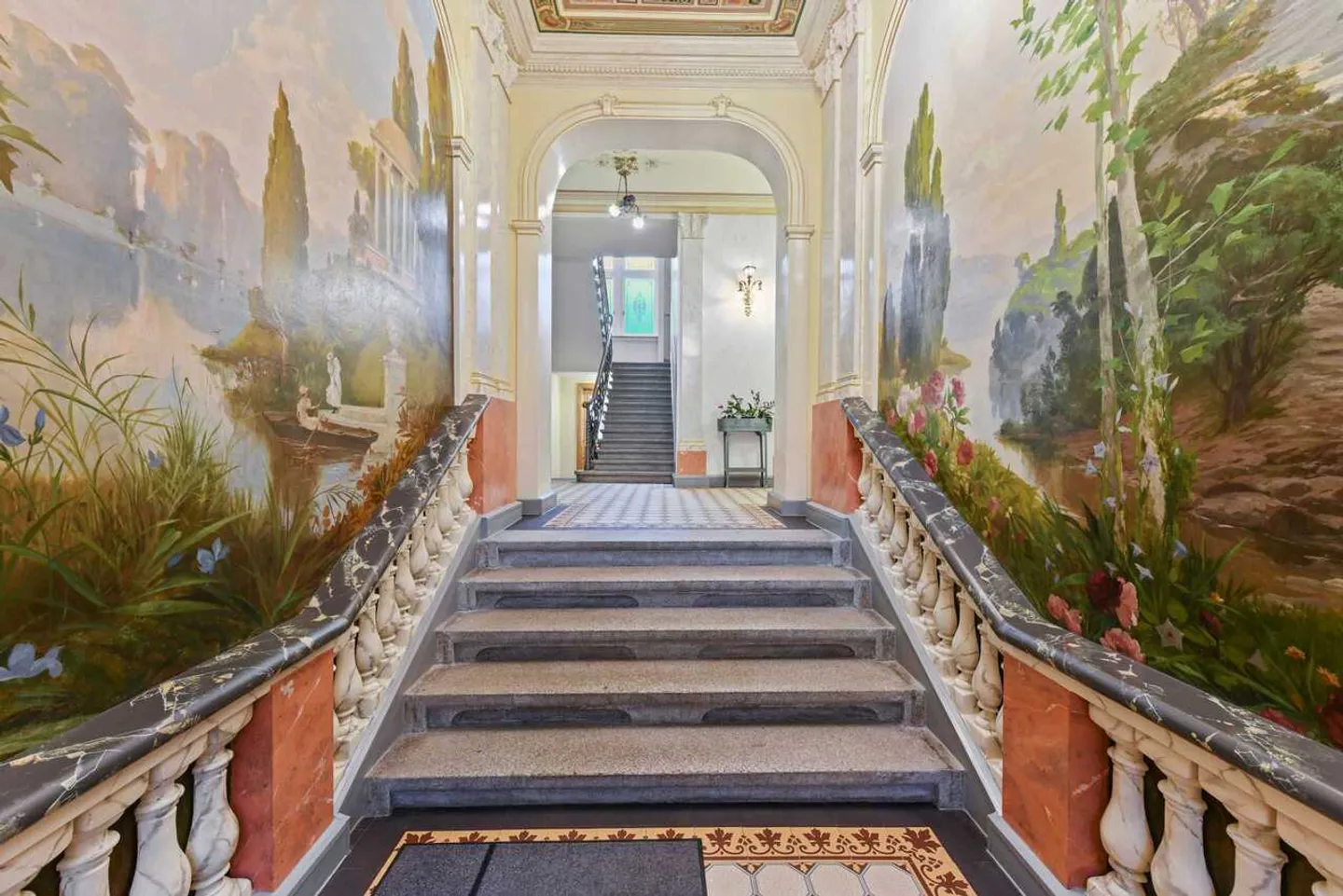 Charmantes Büro mit Terrasse in Zürich - Foto 12 von 13