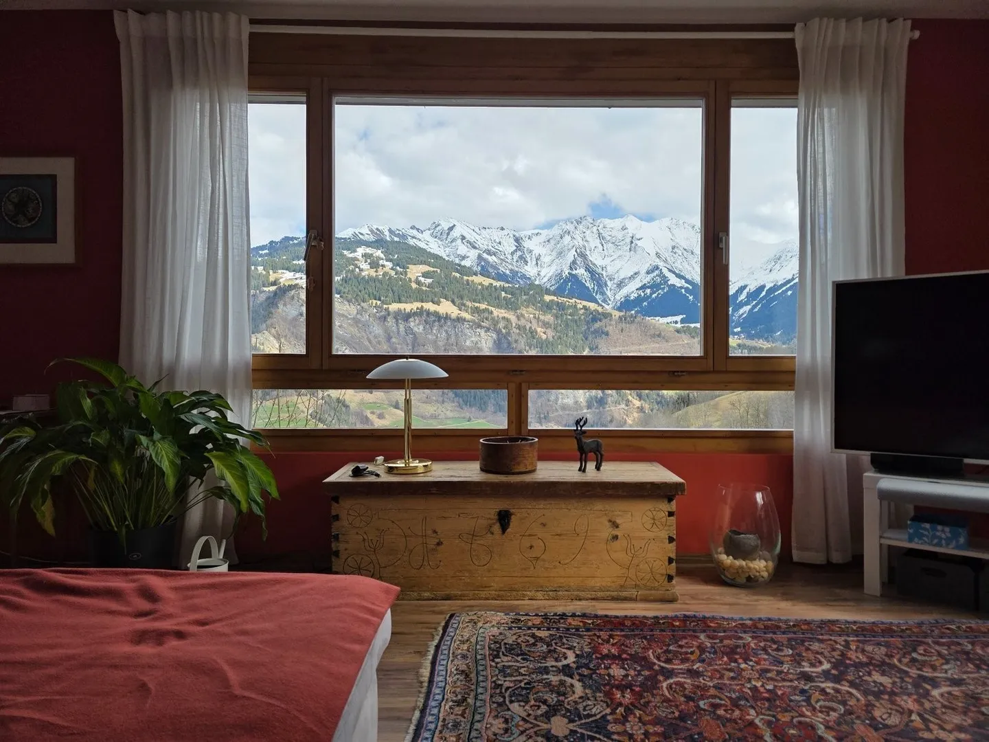 Moderne Wohnung mit atemberaubendem Ausblick - Foto 1 von 5