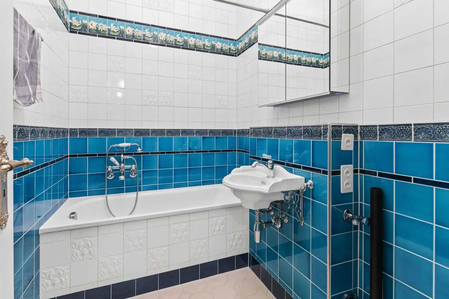 Charmantes Büro mit Terrasse in Zürich - Foto 8 von 13