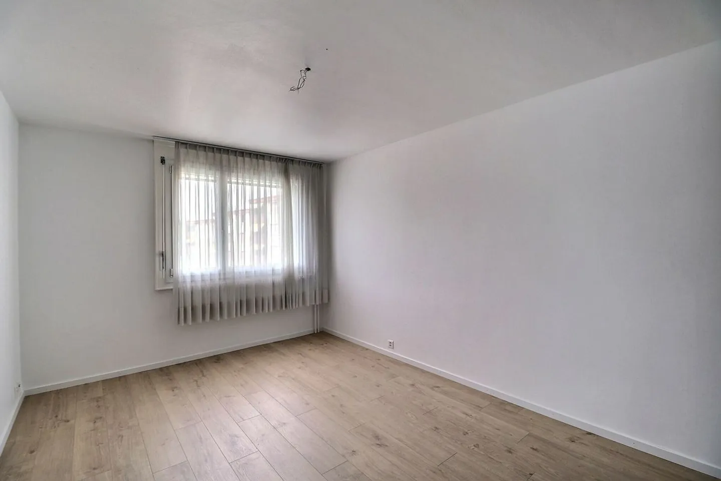 Appartement Charmant avec Vue sur Montagne - Photo 9 sur 13