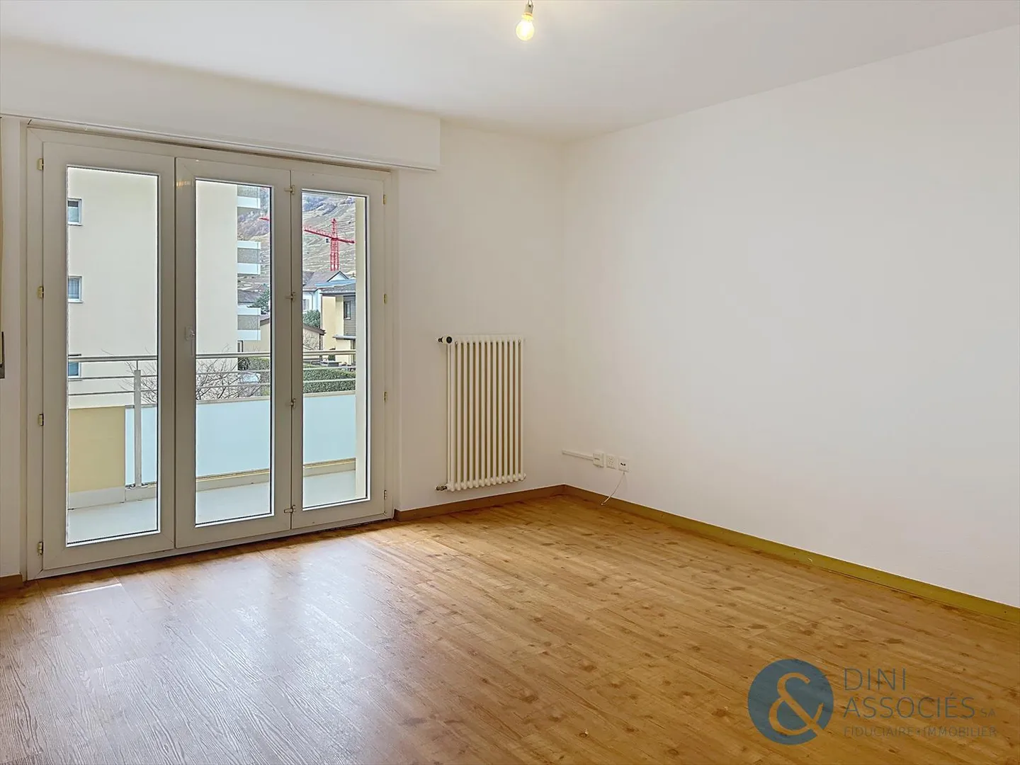 4.5 Room Apartment - Photo 1 of 11