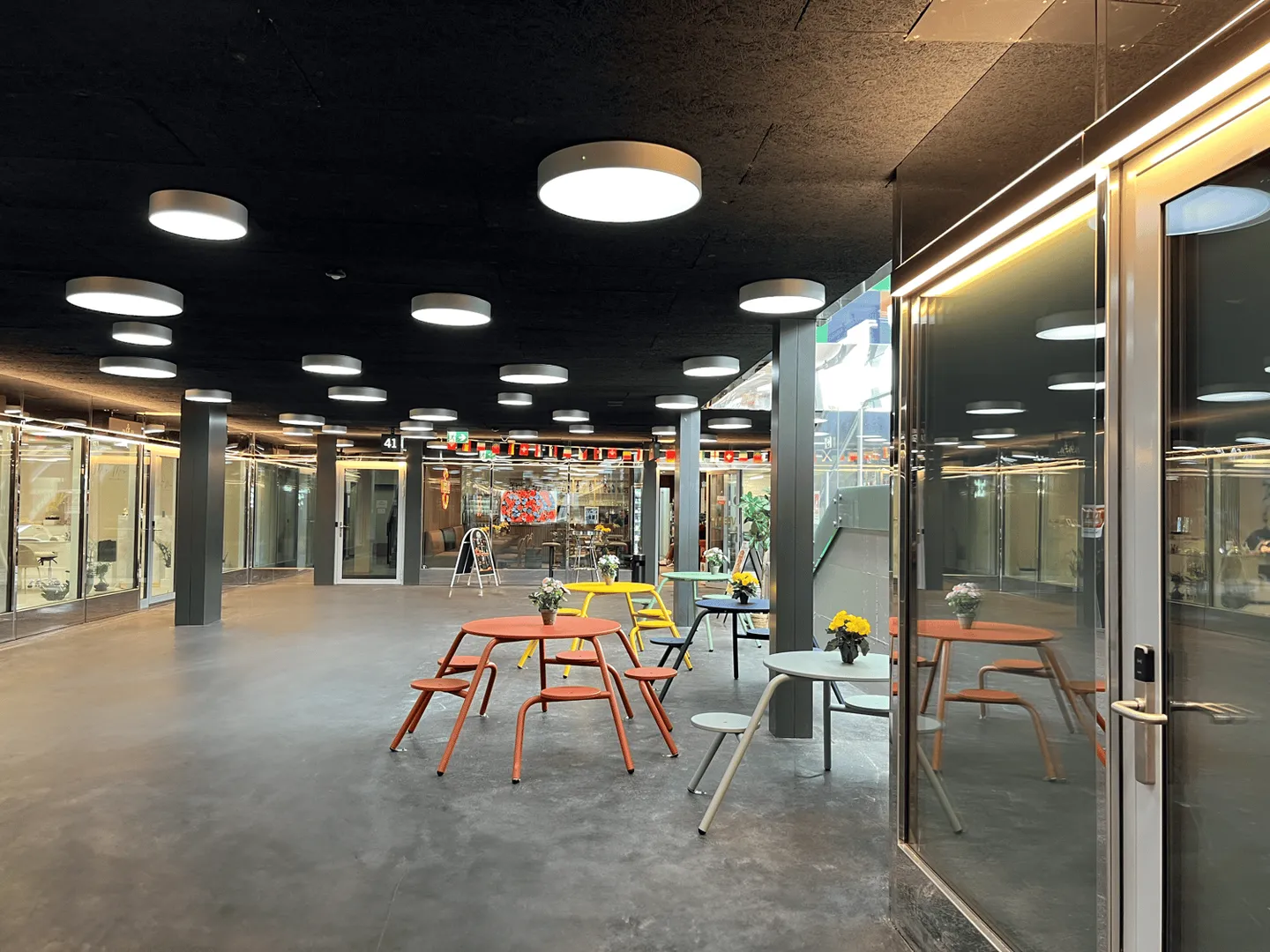 *** Flexibel. Sichtbar. Erfolgreich. - Ihre Geschäftsfläche am Bahnhof.*** - Foto 6 von 12