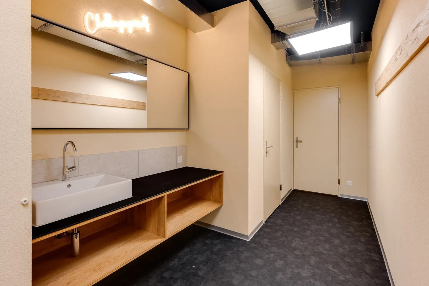 *** Flexibel. Sichtbar. Erfolgreich. - Ihre Geschäftsfläche am Bahnhof.*** - Foto 11 von 12