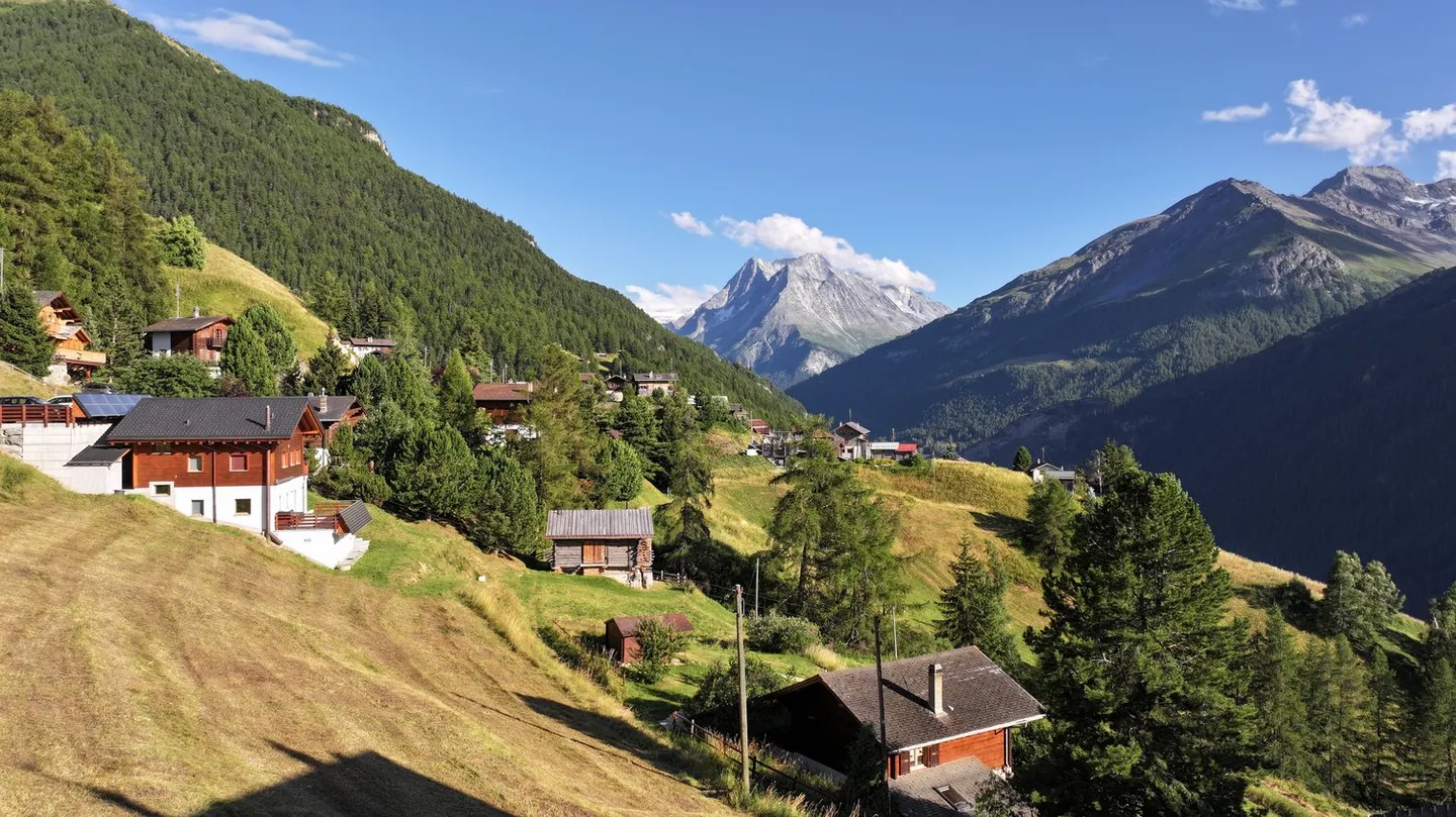 Magnifique terrain avec vue et soleil à Eison (St-Martin VS) Val d'Hérens - Photo 6 sur 6
