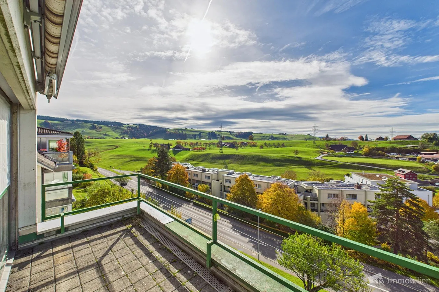 1.5 Room Apartment with a View - Photo 4 of 8