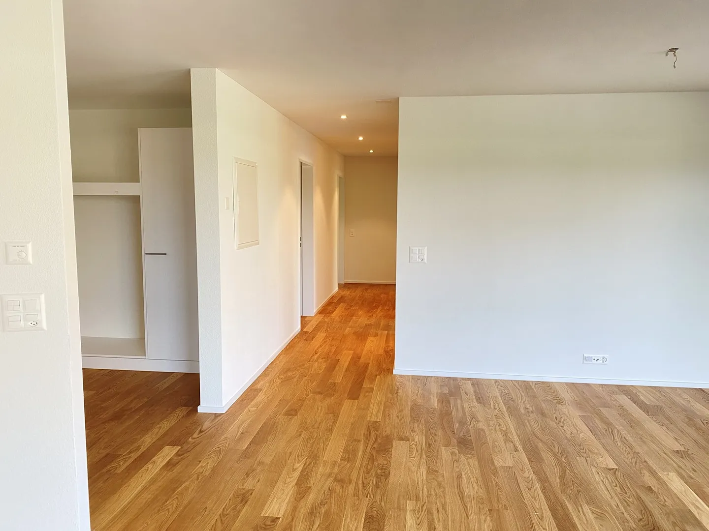 Moderne 4.5-Zimmer-Wohnung in Fehraltorf - Foto 4 von 12