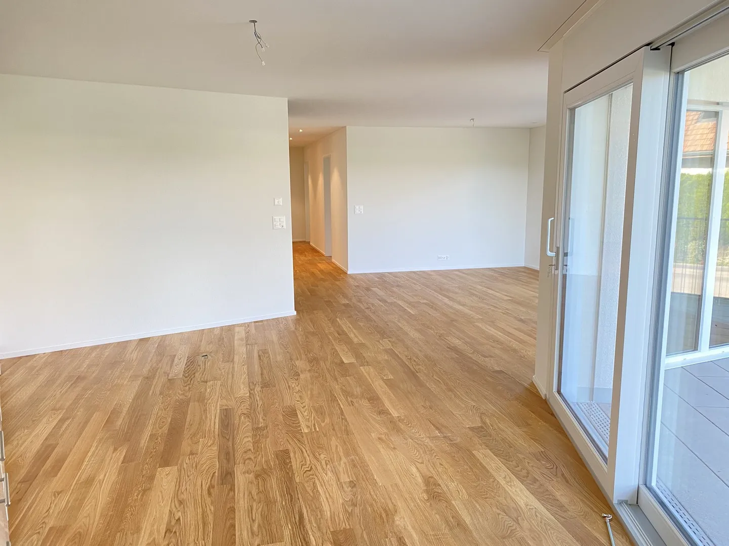 Moderne 4.5-Zimmer-Wohnung in Fehraltorf - Foto 3 von 12