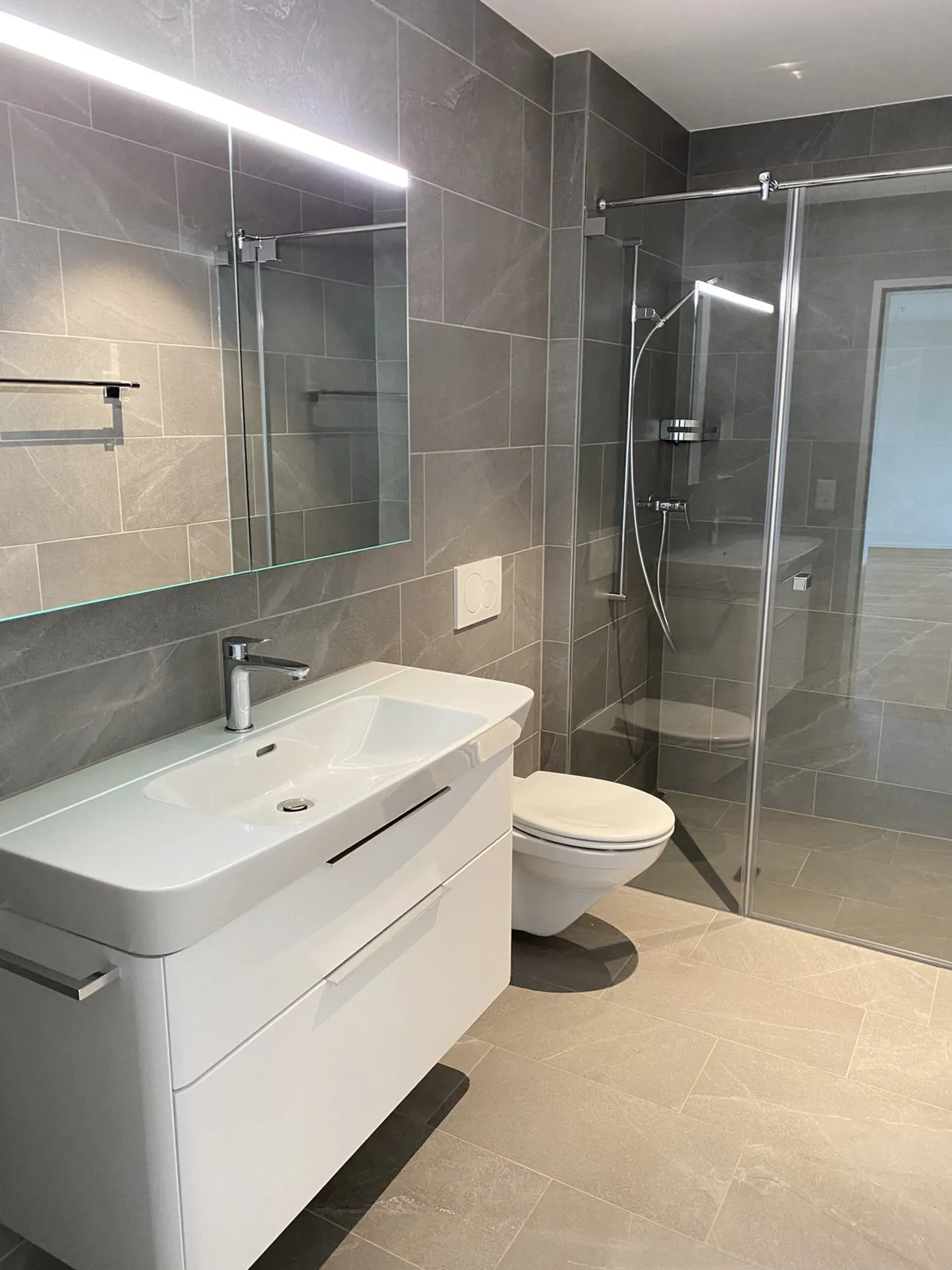 Moderne 4.5-Zimmer-Wohnung in Fehraltorf - Foto 5 von 12