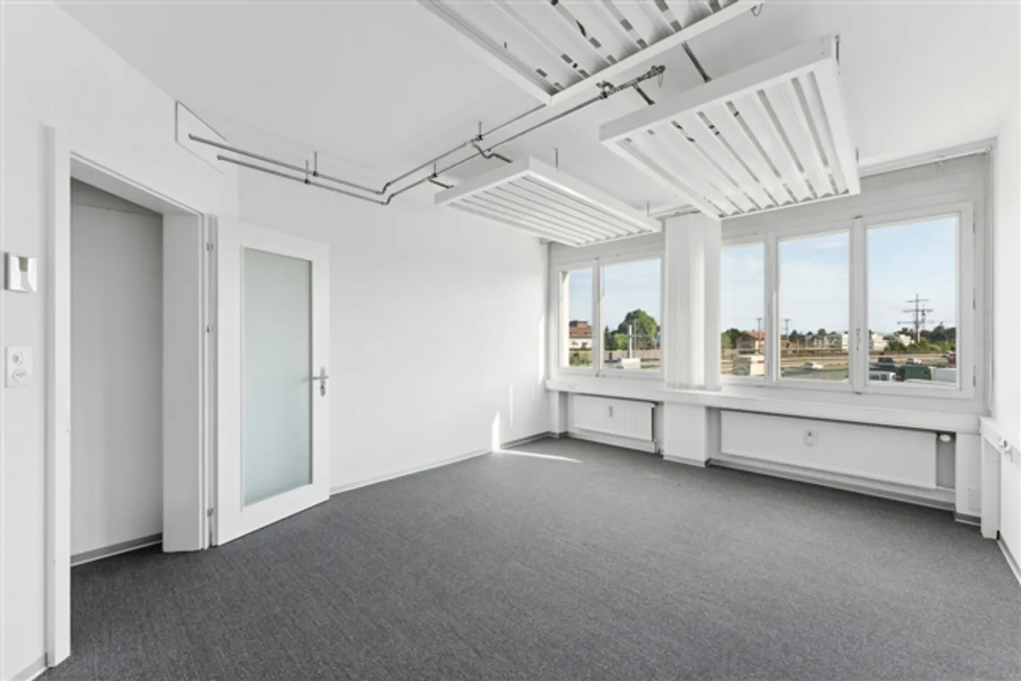 «Ihre Erfolgsfläche - hochwertiger Ausbau & perfekte Anschlüsse!» - Foto 2 von 11