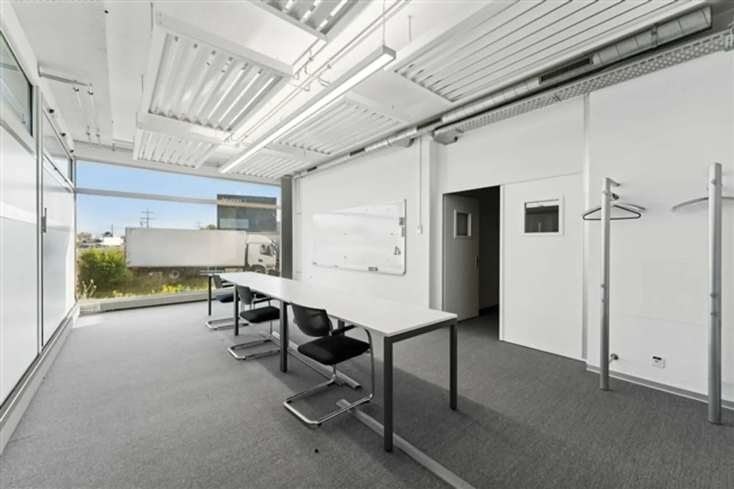 «Ihre Erfolgsfläche - hochwertiger Ausbau & perfekte Anschlüsse!» - Foto 3 von 11