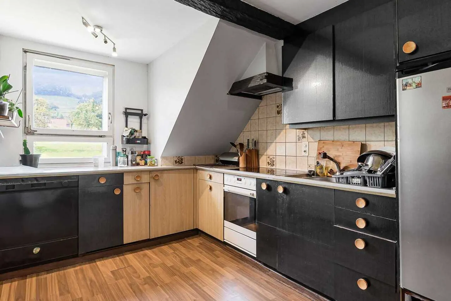 2-family house with garden and 4 parking spaces in Reinach AG - Photo 2 of 13