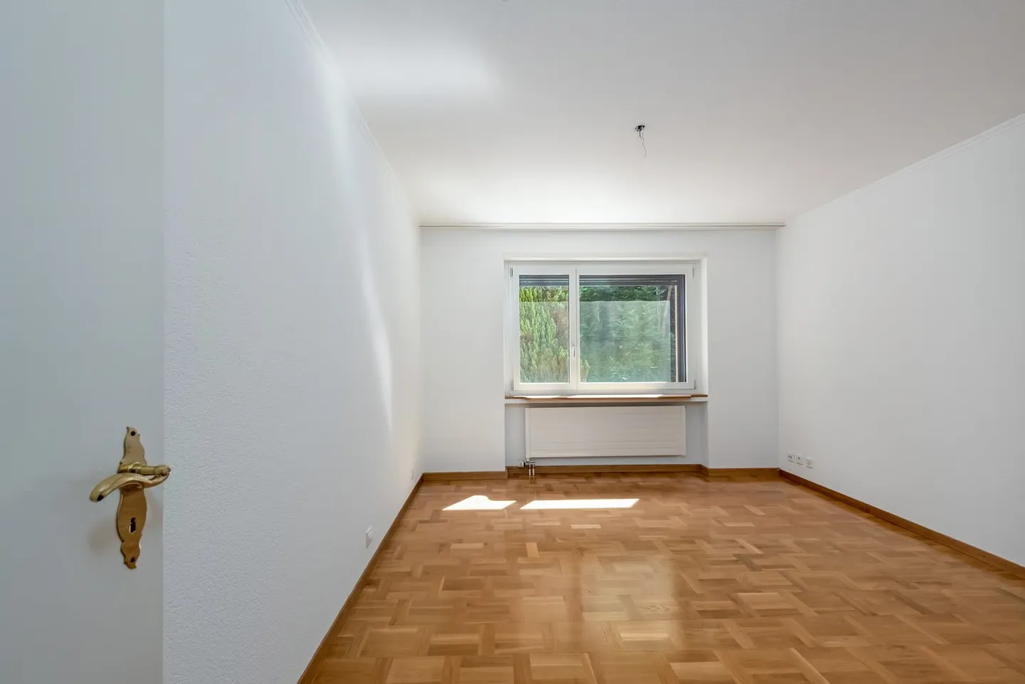 Spacious and bright 4.5-room apartment with mountain view in Thun - Photo 14 of 18
