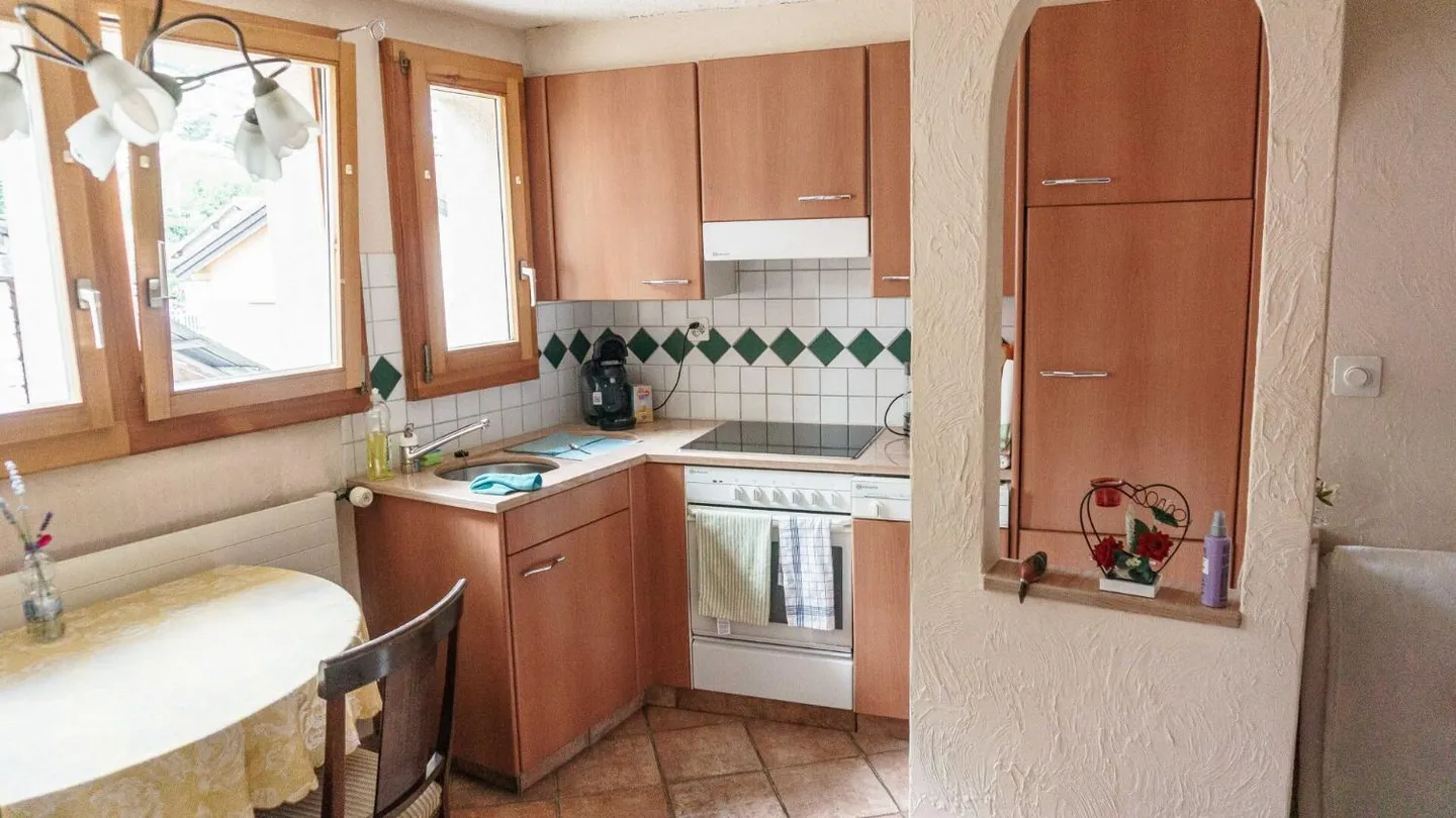 Casa di carattere con tre appartamenti a Savièse - Foto 7 di 13