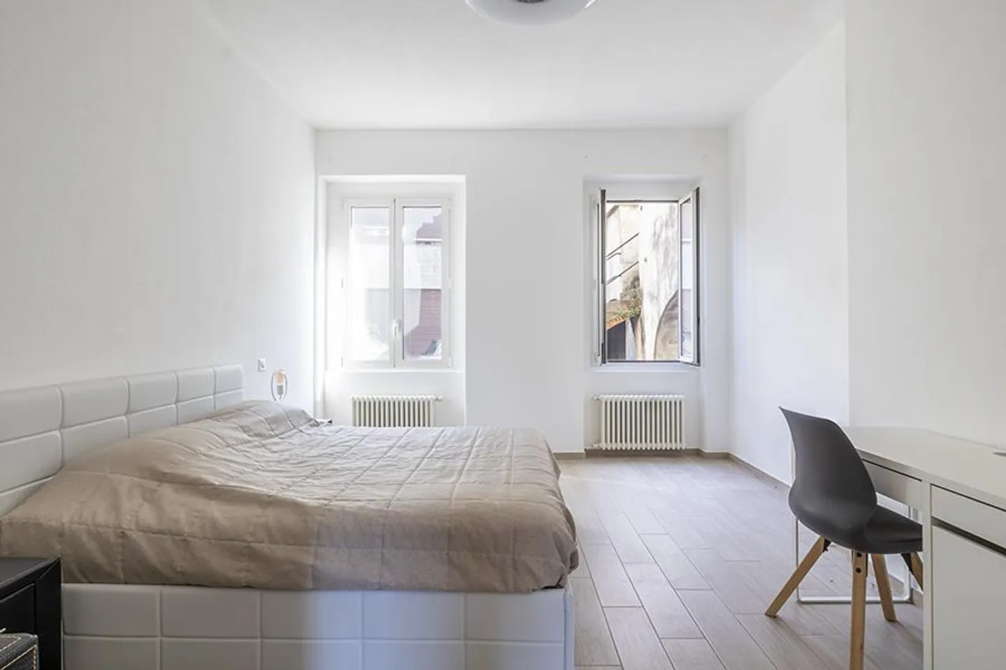 CENTRAL 2.5 PIÈCES MEUBLÉ À MENDRISIO - Photo 9 sur 11