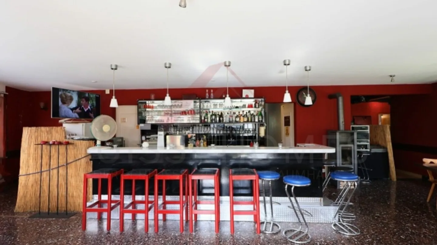 Proprietà residenziale e commerciale a Fahy (JU) - Fascino e potenziale per vivere e lavorare nello stesso posto - Foto 3 di 20