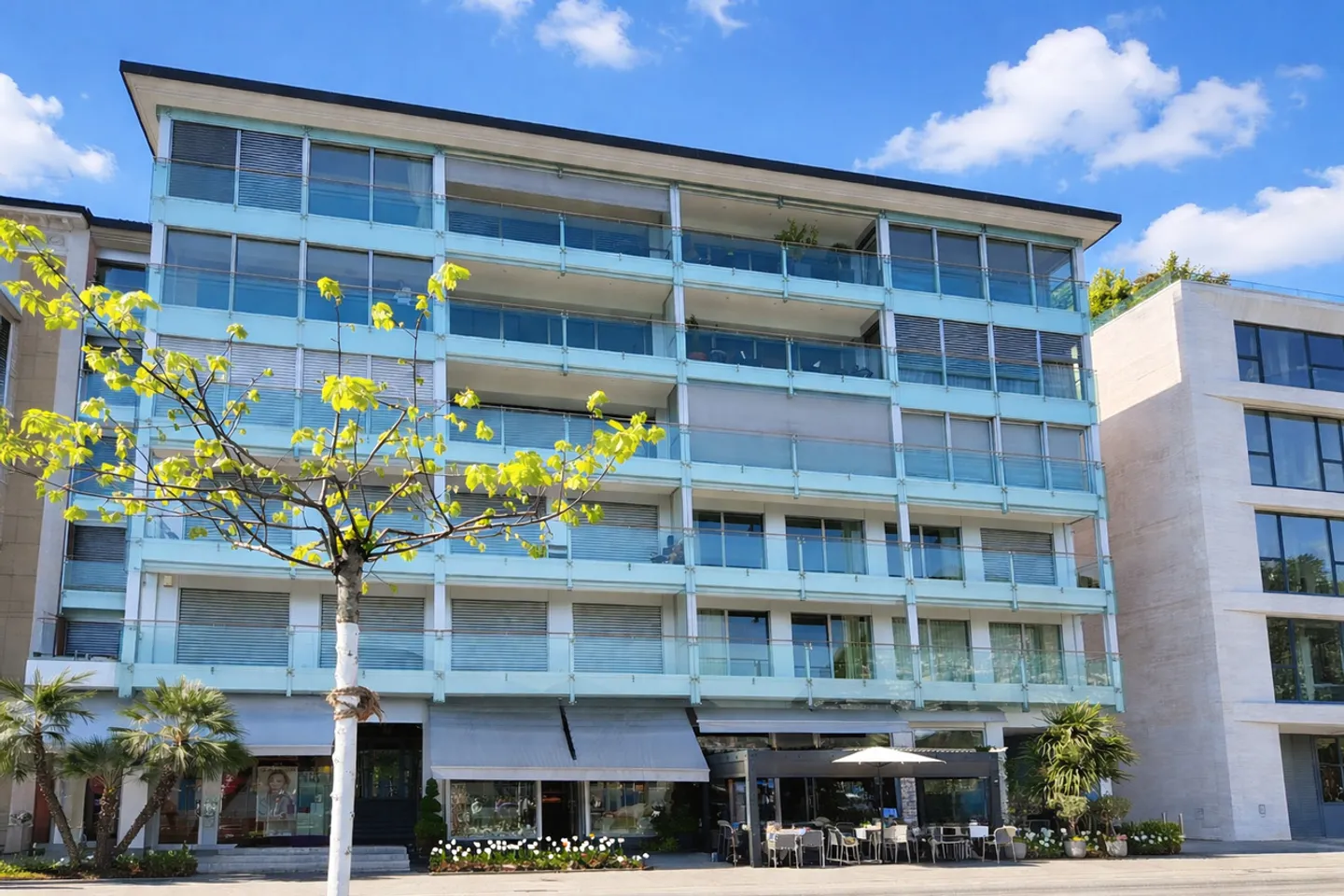 Bureaux Représentatifs avec Vue sur le Lac et Place de Parking au Cœur de Lugano - Photo 2 sur 8