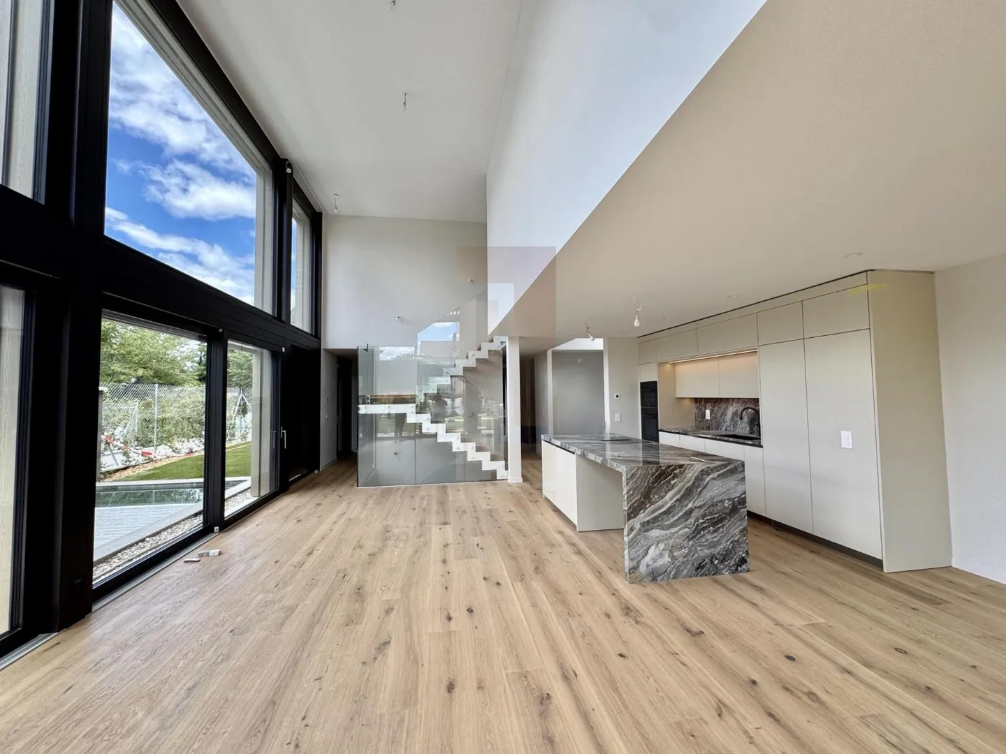 Wunderschöne neue zeitgenössische Villa - Foto 6 von 13