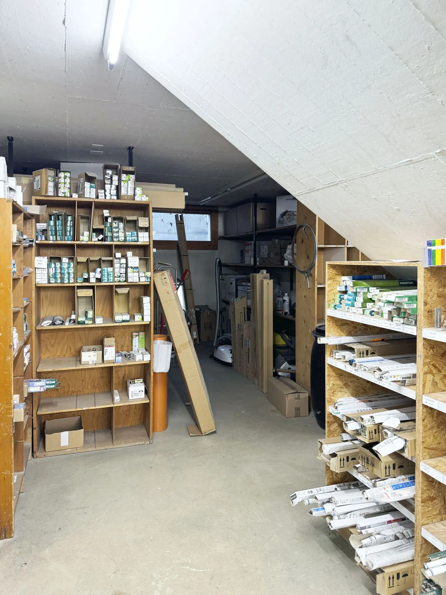 Office Spaces - Photo 16 of 20