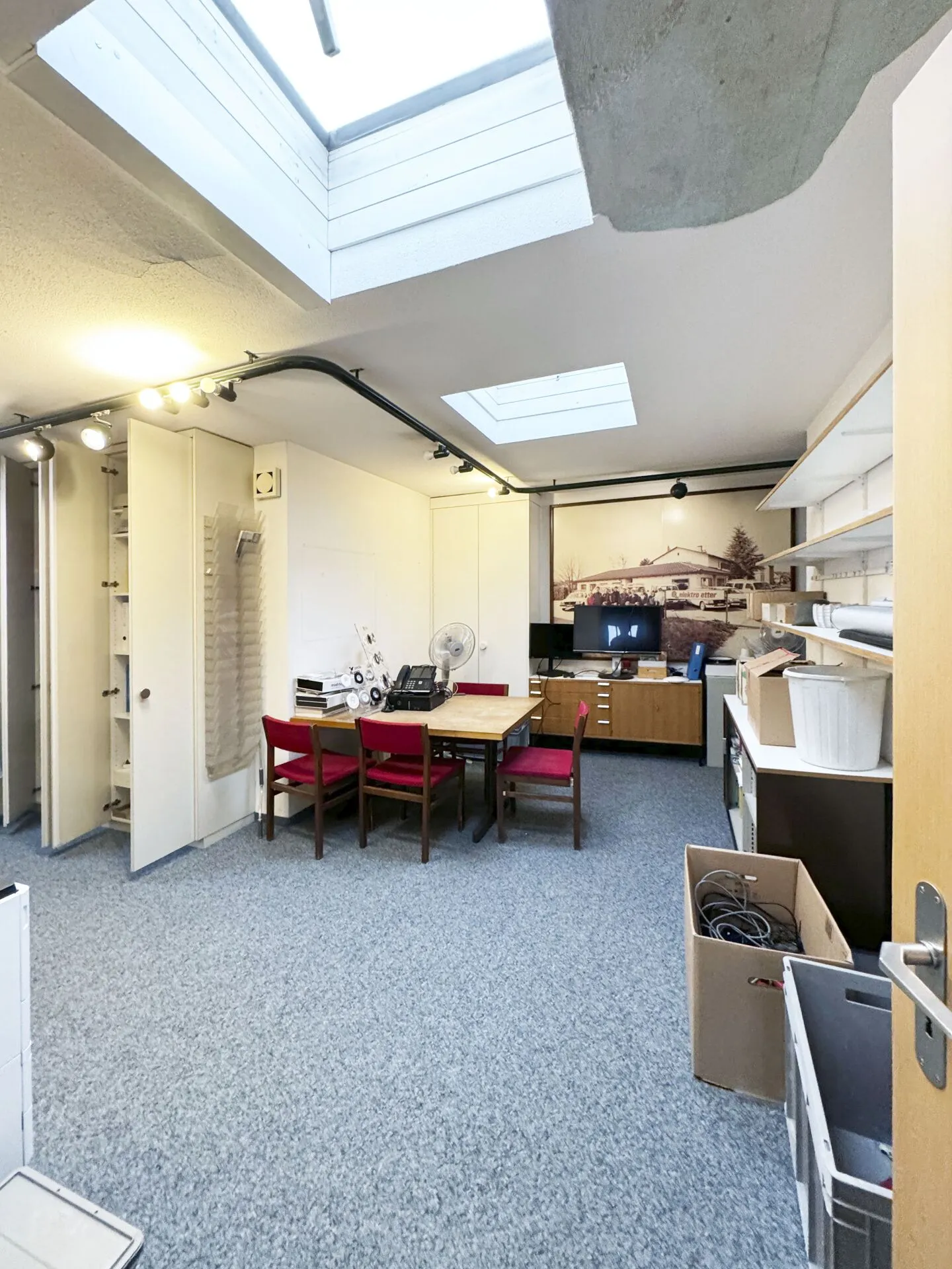 Office Spaces - Photo 2 of 20