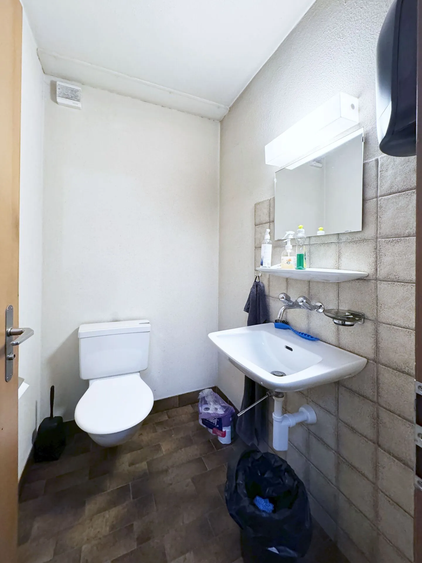 Office Spaces - Photo 8 of 20