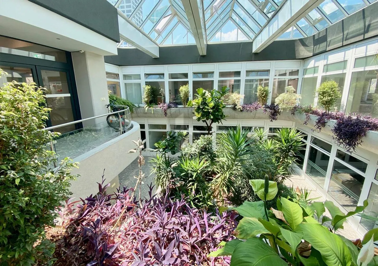 VIELSEITIG NUTZBARE FLÄCHE - Foto 1 von 6