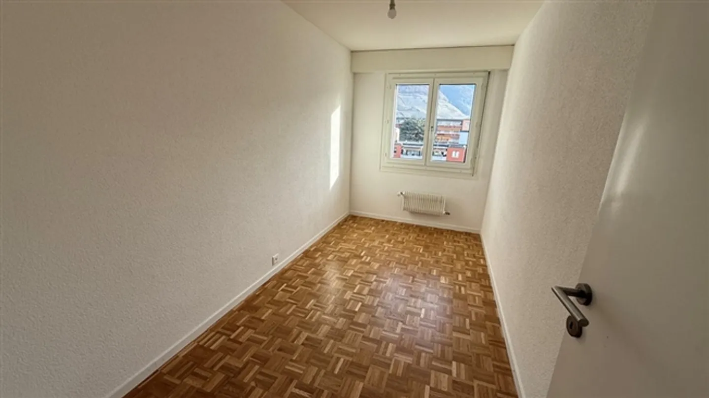 A 3.5-room apartment for rent on the 3rd floor - Photo 4 of 5