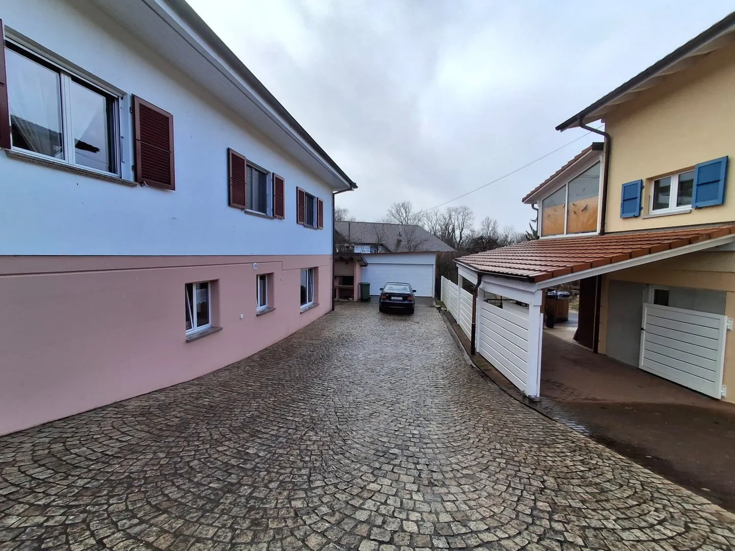 Villa familiale avec revenus locatifs - Photo 5 sur 12