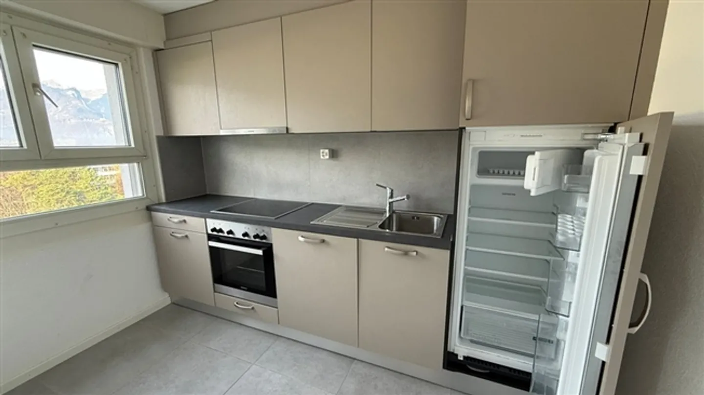 A 3.5-room apartment for rent on the 3rd floor - Photo 2 of 5