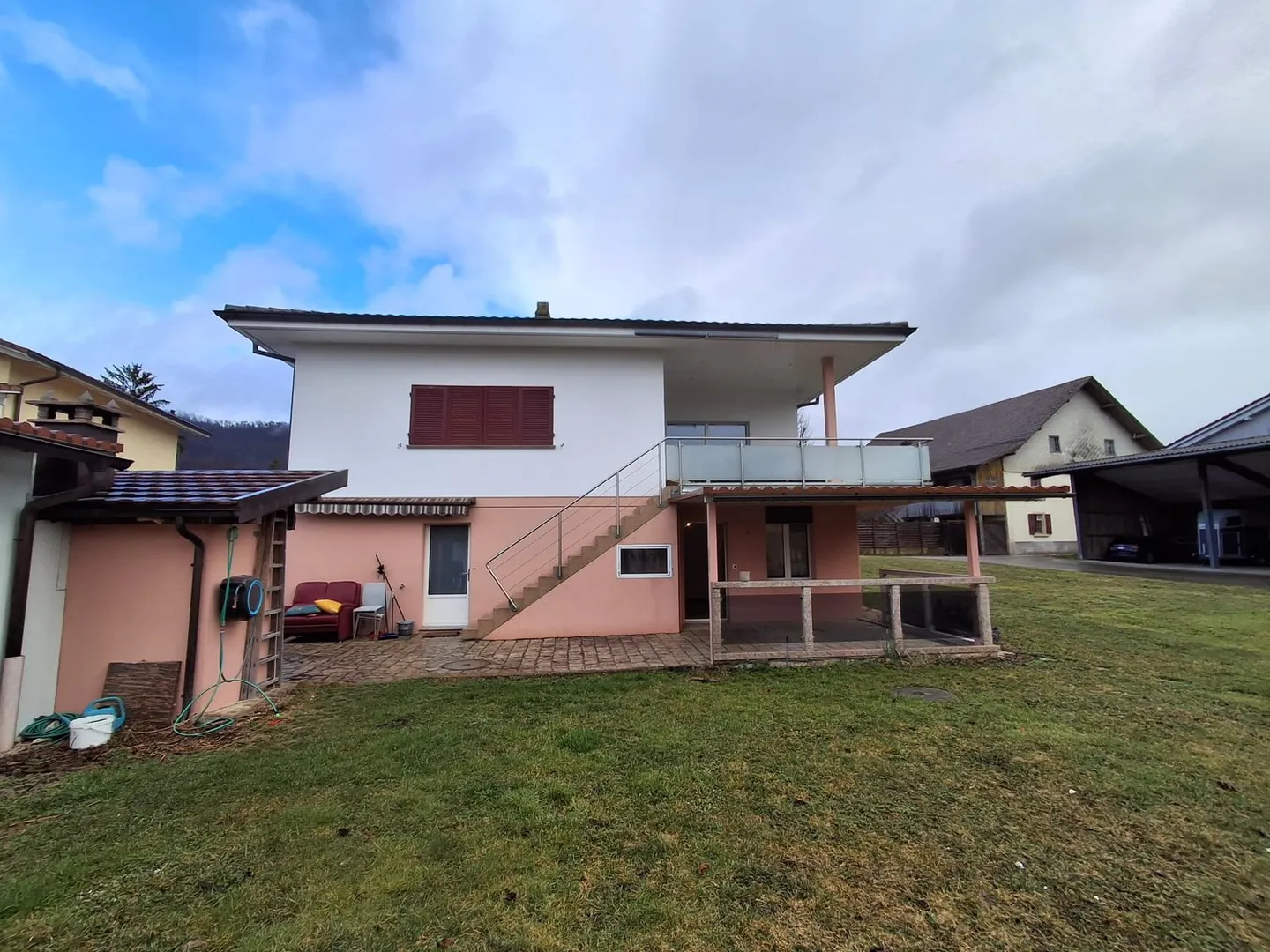 Villa familiale avec revenus locatifs - Photo 7 sur 12