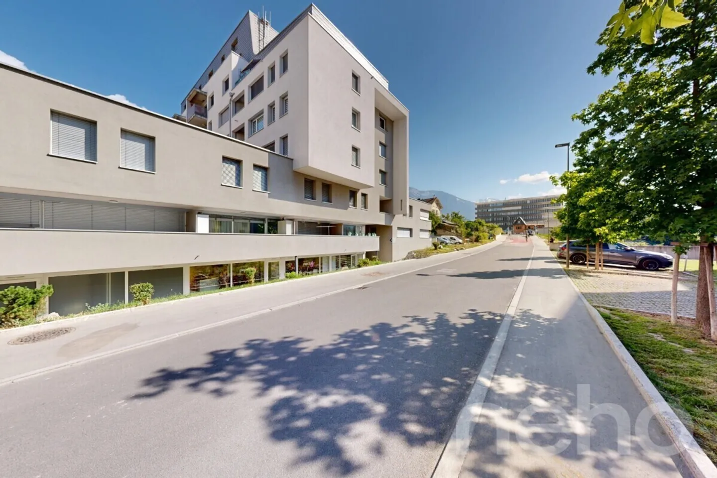 Appartamento 2,5 stanze come nuovo a Sierre - Foto 1 di 12