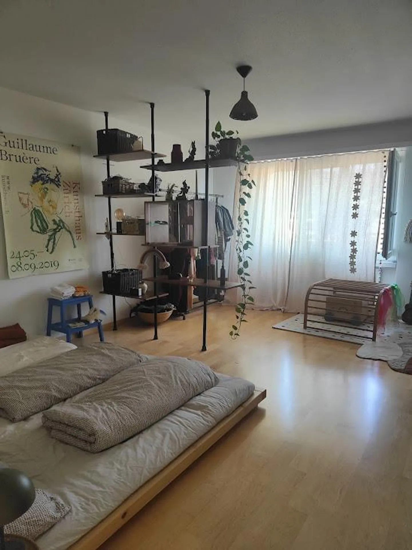 Ampio appartamento mansardato di 7 stanze soleggiato in una posizione tranquilla - Foto 9 di 18