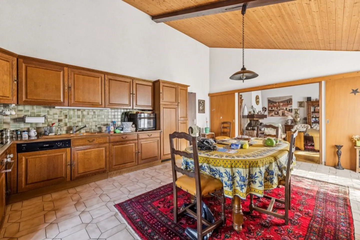 Esclusività - Casa con 6 Camere e Giardino - Foto 4 di 9