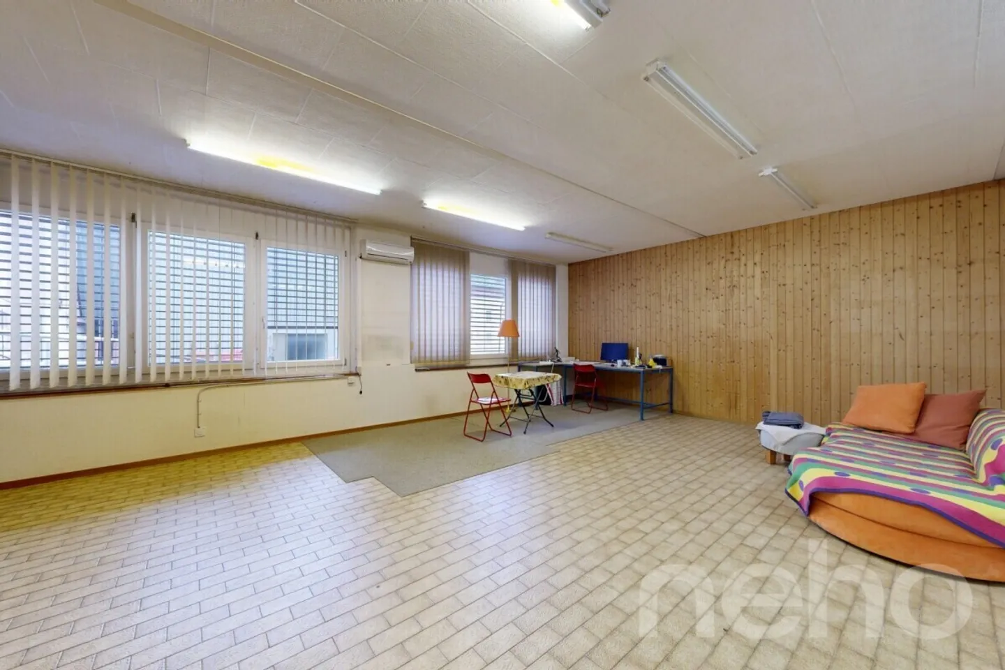 Mixed-use building, strategic location in the center of Fribourg - Photo 8 of 12