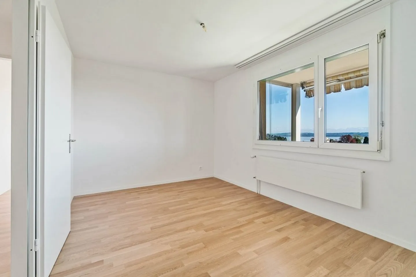 Geräumige Wohnung Nähe Stadtzentrum - Foto 2 von 8