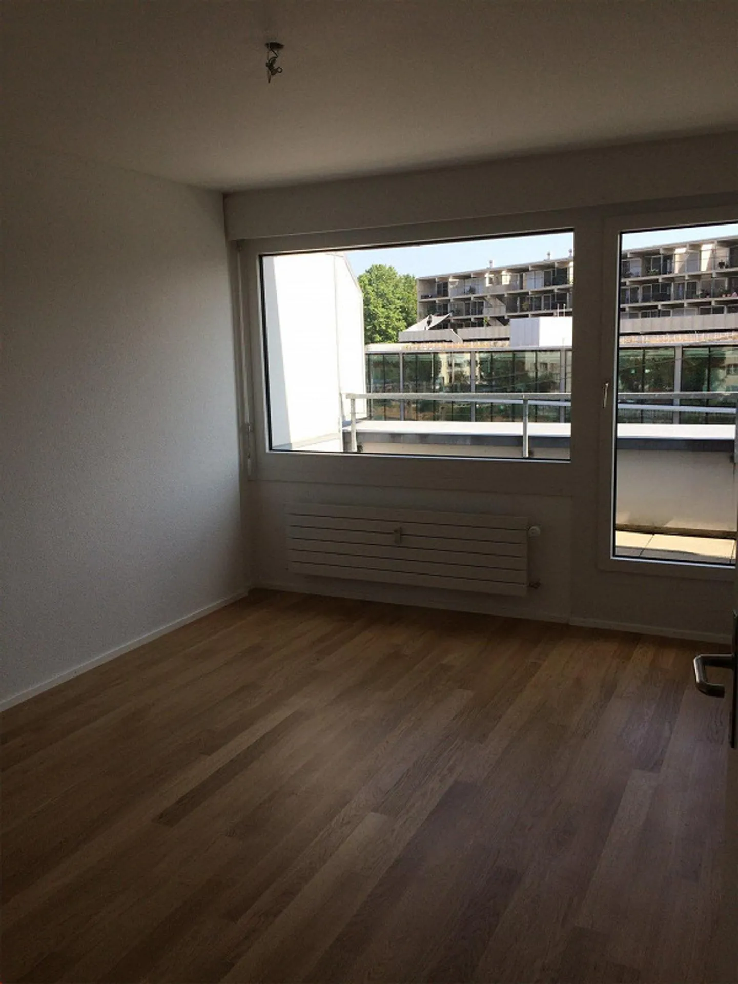 Appartamento attico di 3,5 stanze con vista su Güschä - Foto 6 di 12
