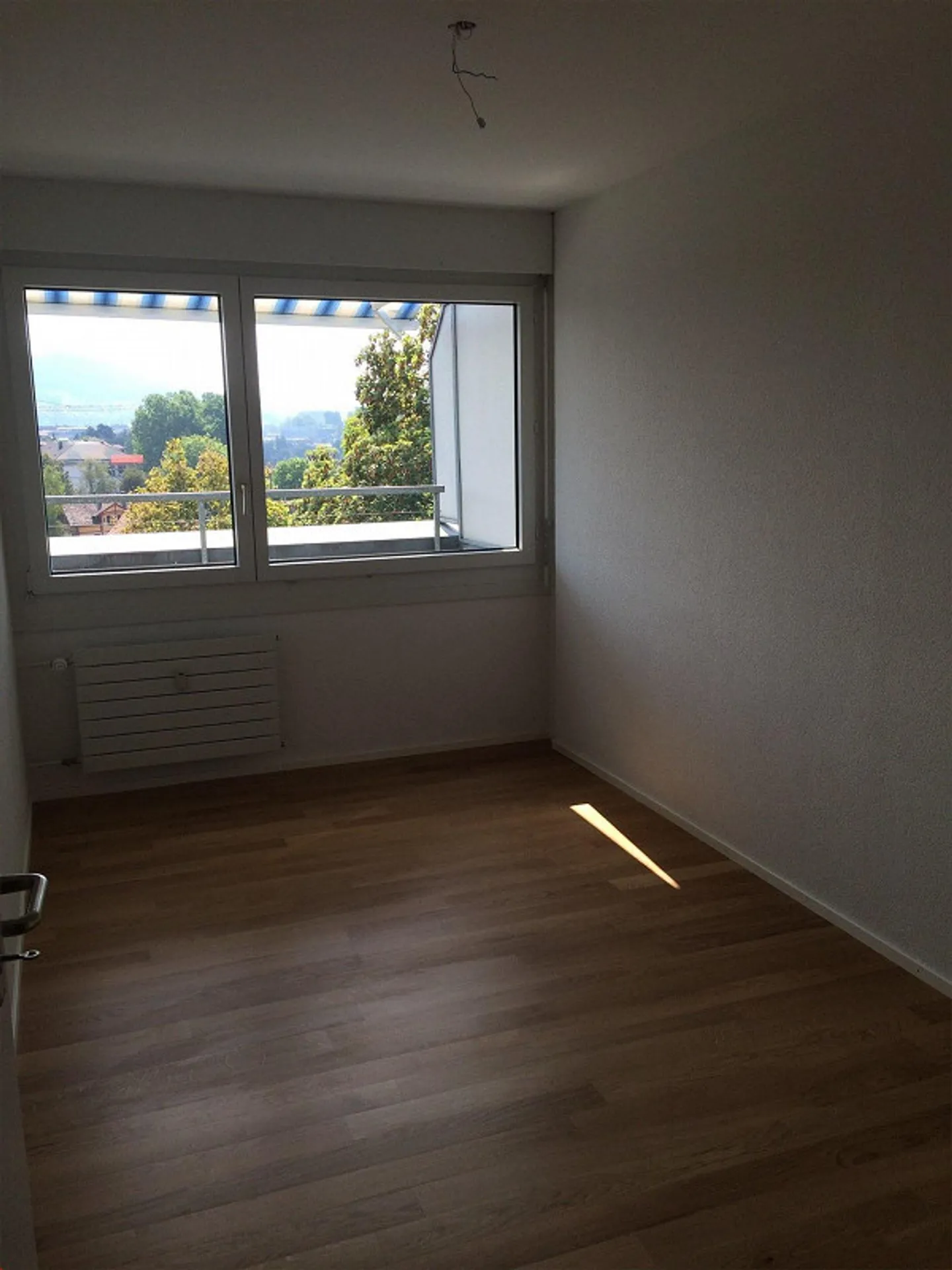 Appartamento attico di 3,5 stanze con vista su Güschä - Foto 7 di 12