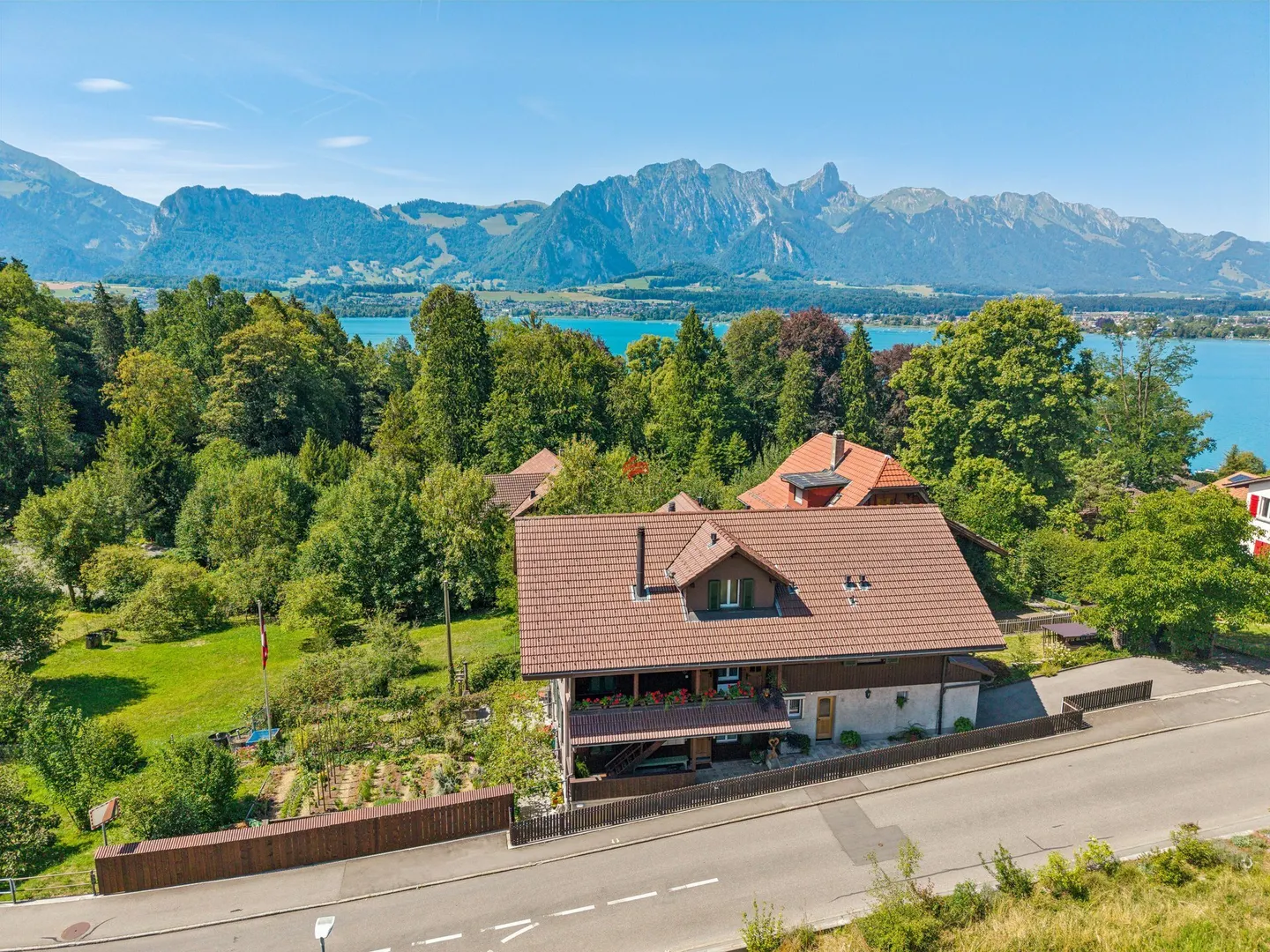 Vielseitige Liegenschaft mit Alpenblick - Foto 18 von 19