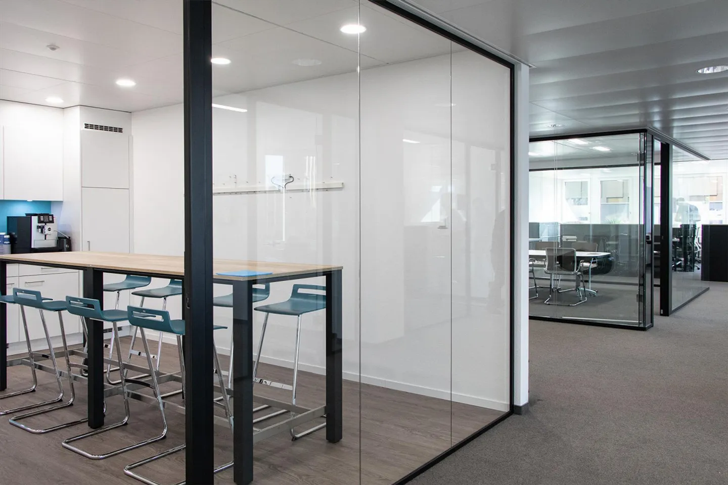 Commercial Building Neuhof - Modern Interior - Photo 7 of 9