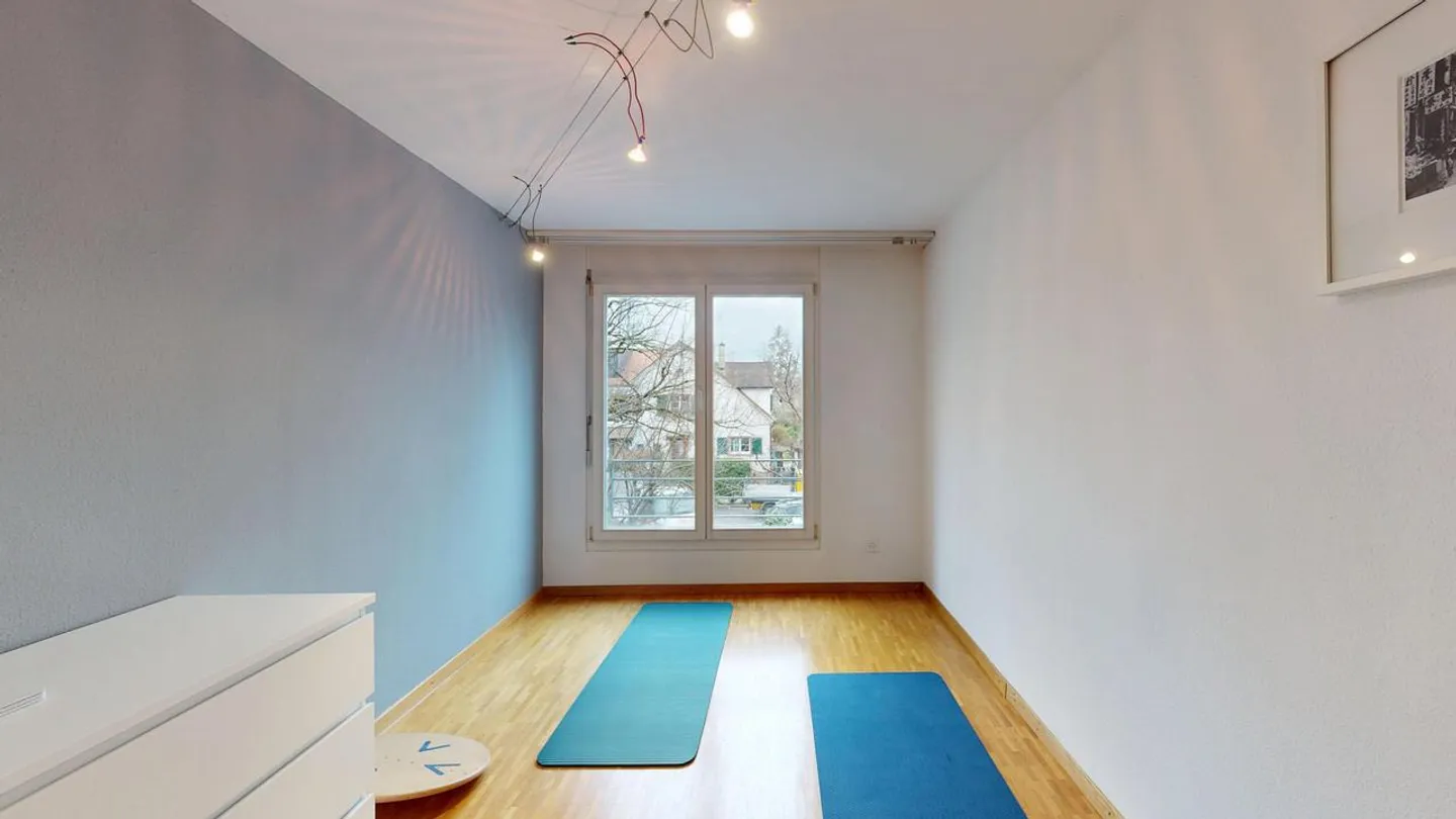 Maison de ville spacieuse de 6 pièces avec garage - Photo 8 sur 17