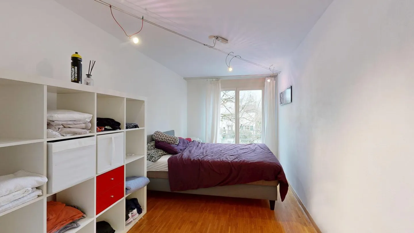 Maison de ville spacieuse de 6 pièces avec garage - Photo 7 sur 17