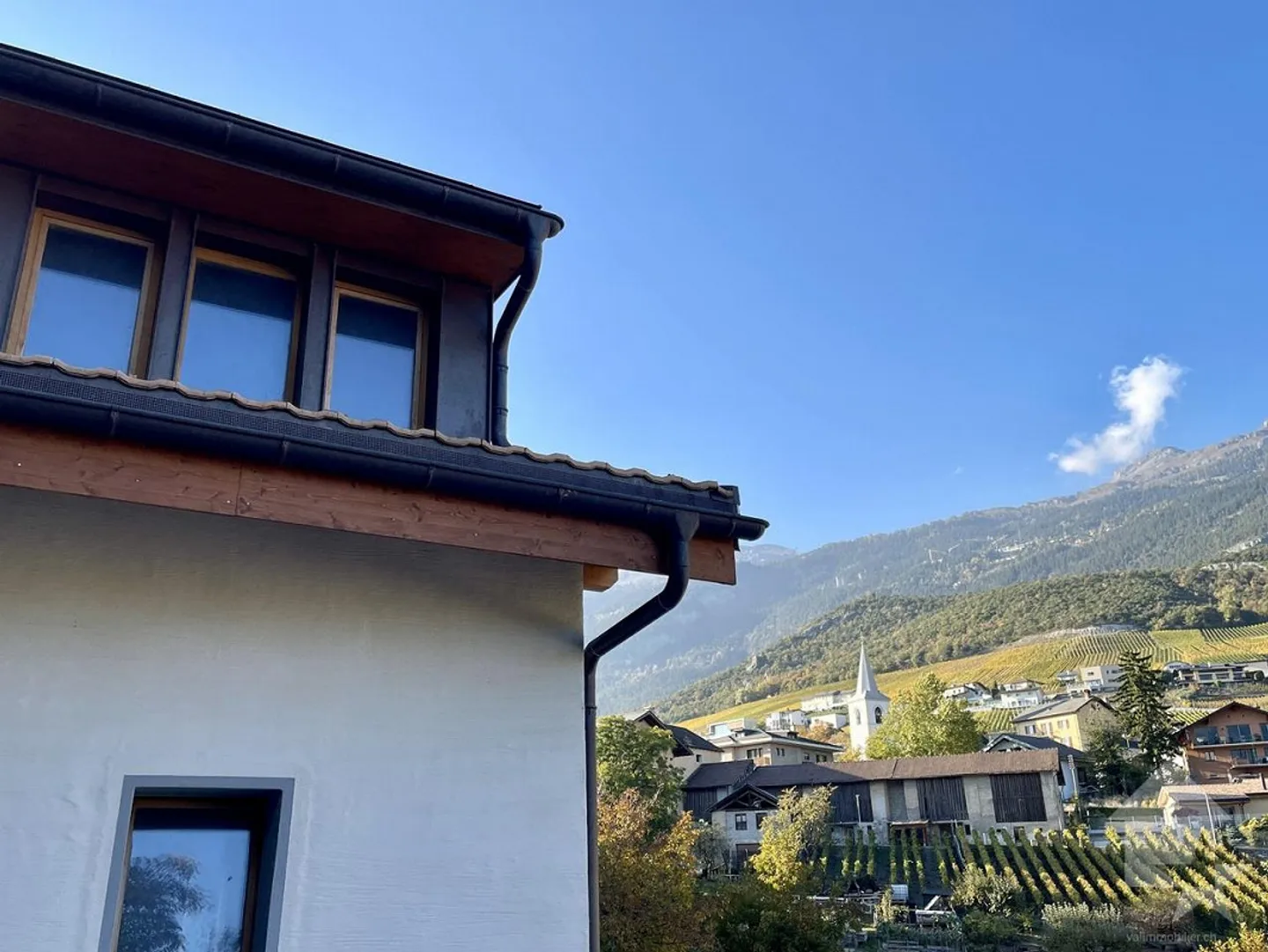 Charmant projet de rénovation - Photo 1 sur 12