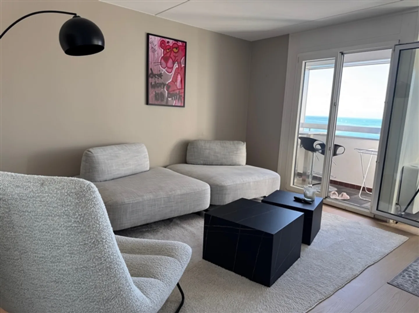 Penthouse - 2.5 Rooms - Private Parking - Montreux - Sole Agent - Photo 3 of 9