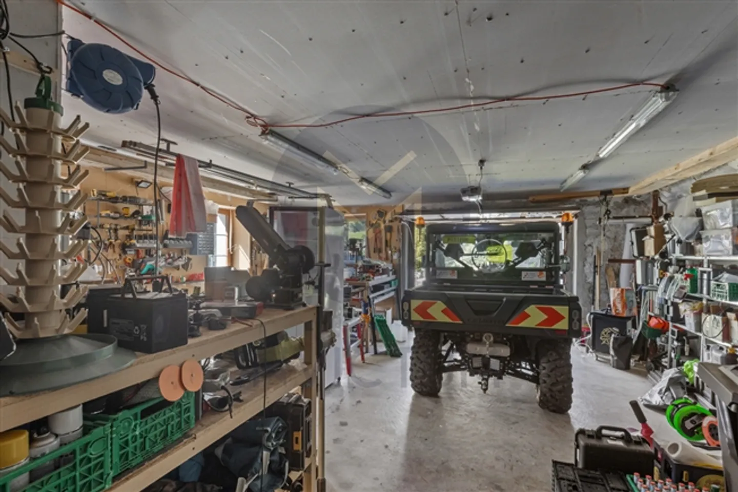 Ampia casa unifamiliare di 9,5 stanze con due appartamenti a Les Avants. - Foto 5 di 20