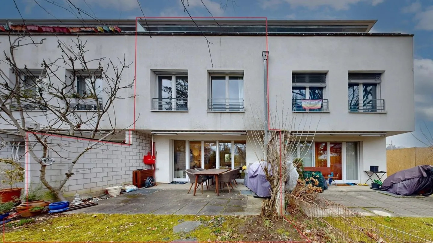 Maison de ville spacieuse de 6 pièces avec garage - Photo 16 sur 17