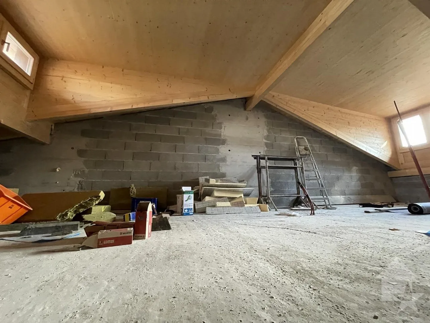 Charmant projet de rénovation - Photo 3 sur 12